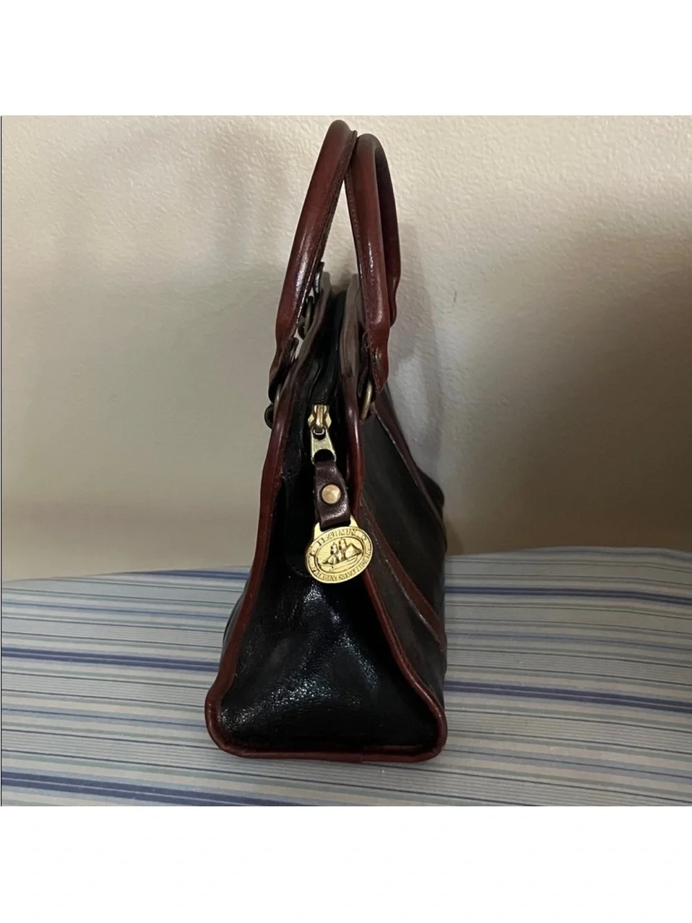 Brahmin Vintage Classic Two-Tone Leather Handbag in Black and Brown